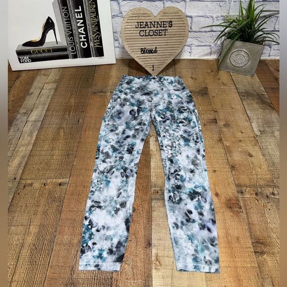 Lululemon Unlimit High-Rise Tight 25" Kaleidofloral Multi Leggings size 6 - Picture 2 of 12